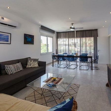 Coral Bay Sea Breeze Apartments - 3 Bedroom Apartment 佩亚 外观 照片