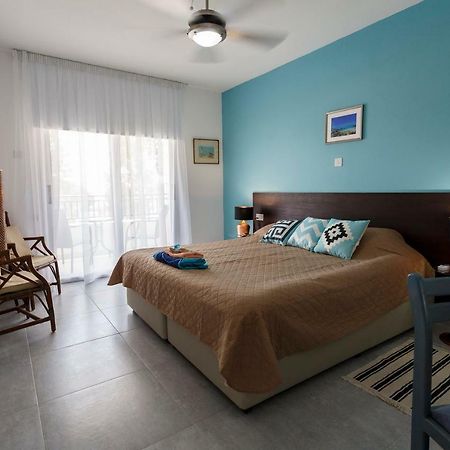 Coral Bay Sea Breeze Apartments - 3 Bedroom Apartment 佩亚 外观 照片