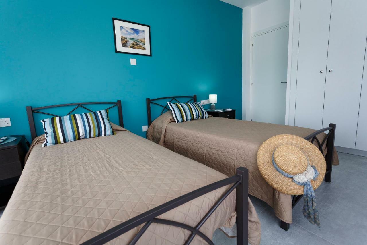 Coral Bay Sea Breeze Apartments - 3 Bedroom Apartment 佩亚 外观 照片