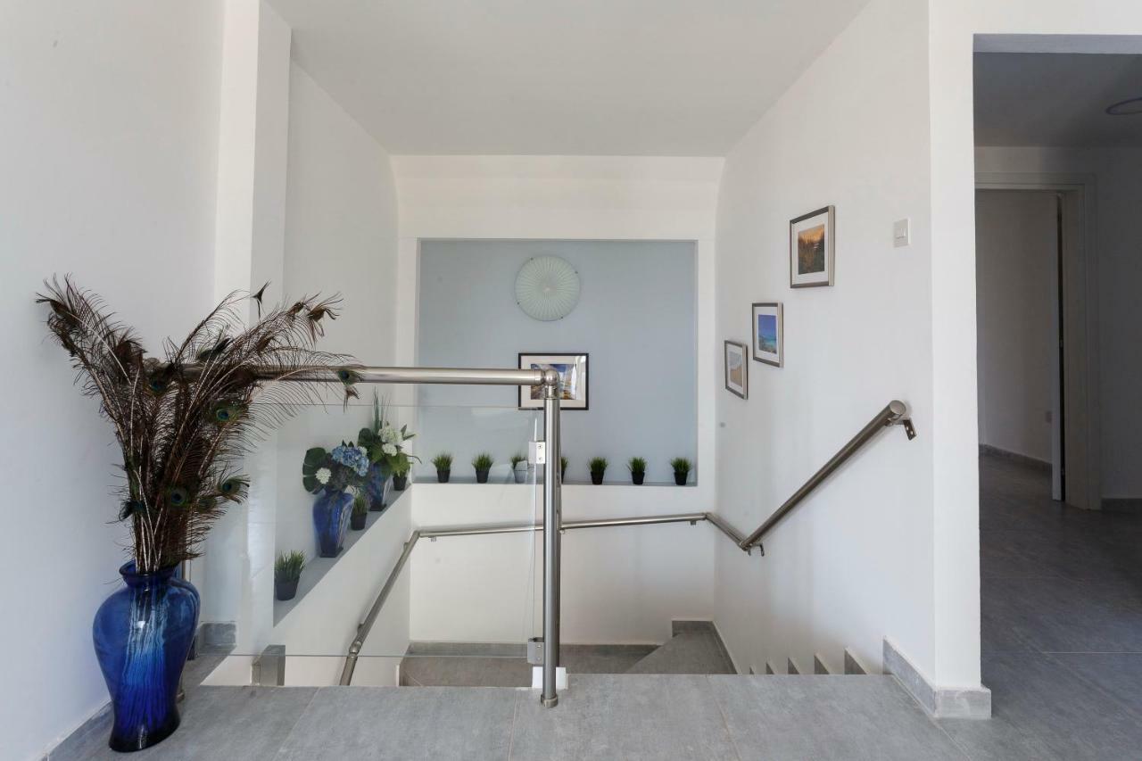 Coral Bay Sea Breeze Apartments - 3 Bedroom Apartment 佩亚 外观 照片